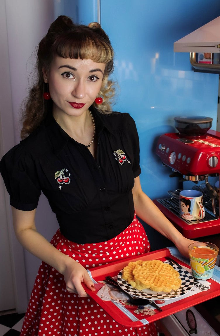 Blusa 'Cherry' em Preto