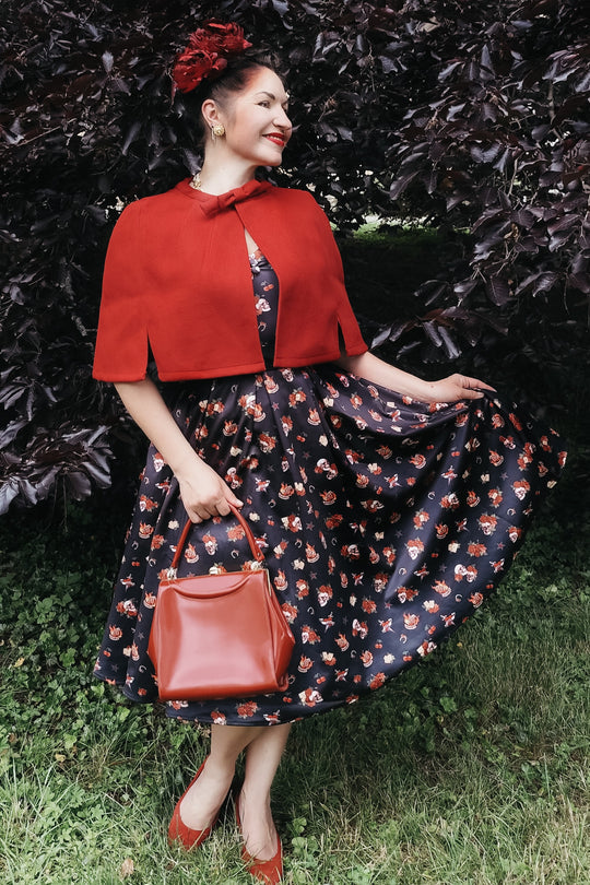 Capa Sabrina vermelho coração